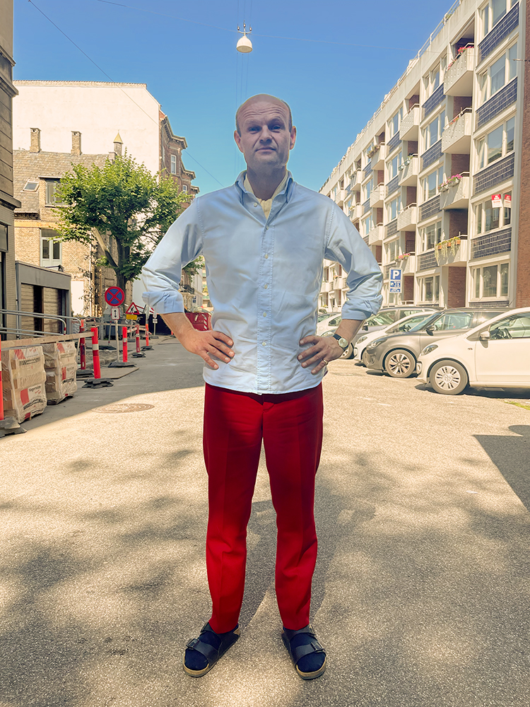 nuance Dingy forstørrelse Røde bukser - de forkætrede benklæder - Den velklædte mand